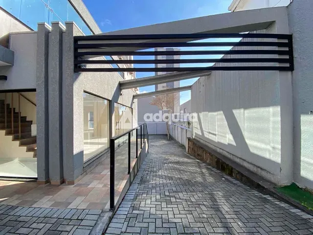 Casa para alugar, no bairro Centro em Ponta Grossa