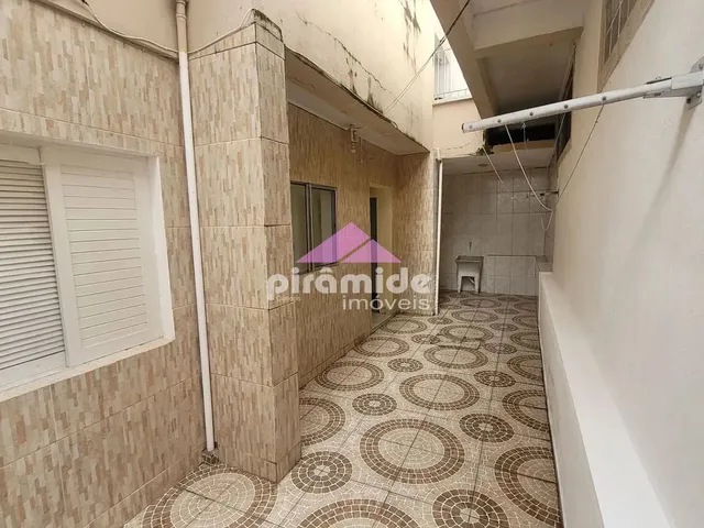 Casa com 50m² 1 quarto e 1 banheiro, para alugar, no bairro Bosque dos Eucaliptos em São José Dos Campos