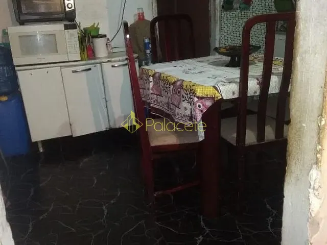 Casa com 350m² 4 quartos e 3 banheiros, à venda, no bairro Jardim Boa Vista em Pindamonhangaba