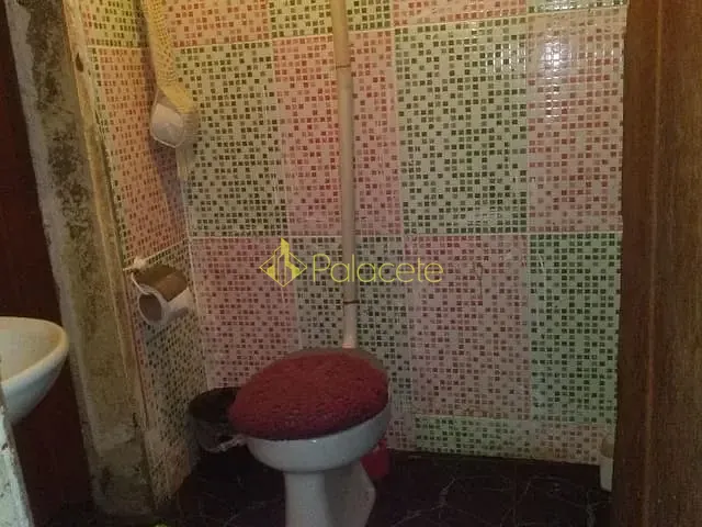 Casa com 350m² 4 quartos e 3 banheiros, à venda, no bairro Jardim Boa Vista em Pindamonhangaba