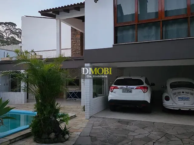 Casa 4 quartos e 4 banheiros, à venda ou para alugar, no bairro Vila Eunice Nova em Cachoeirinha