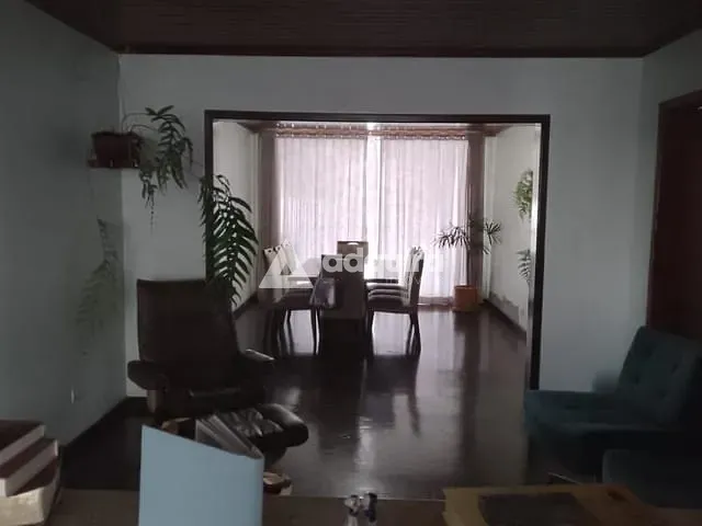 Casa com 429m² 3 quartos e 3 banheiros, à venda, no bairro Oficinas em Ponta Grossa