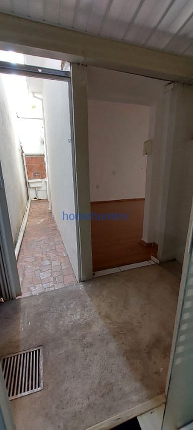 Casa para alugar com 1 quarto, 150m² - Foto 14