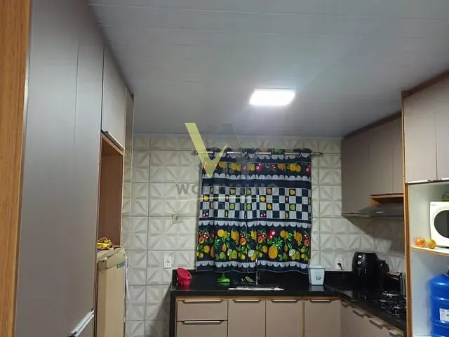 Casa com 200m² 2 quartos e 1 banheiro, à venda, no bairro Leblon em Anápolis