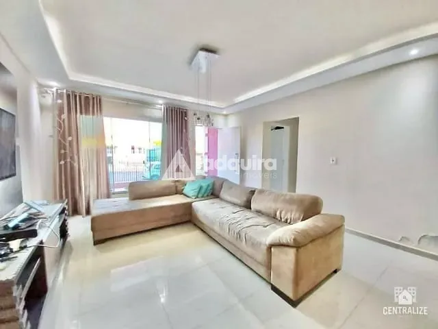 Casa com 434m² 3 quartos e 2 banheiros, à venda, no bairro Orfãs em Ponta Grossa