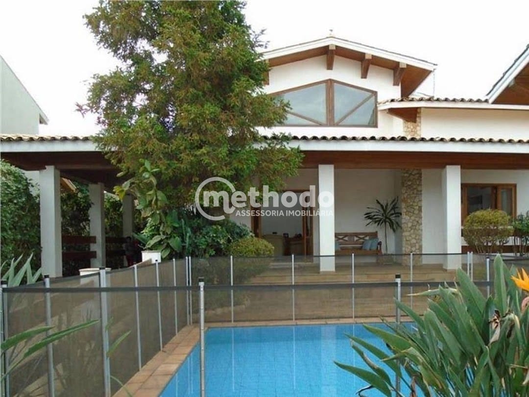 Casa, 3 quartos, 270 m² - Foto 1