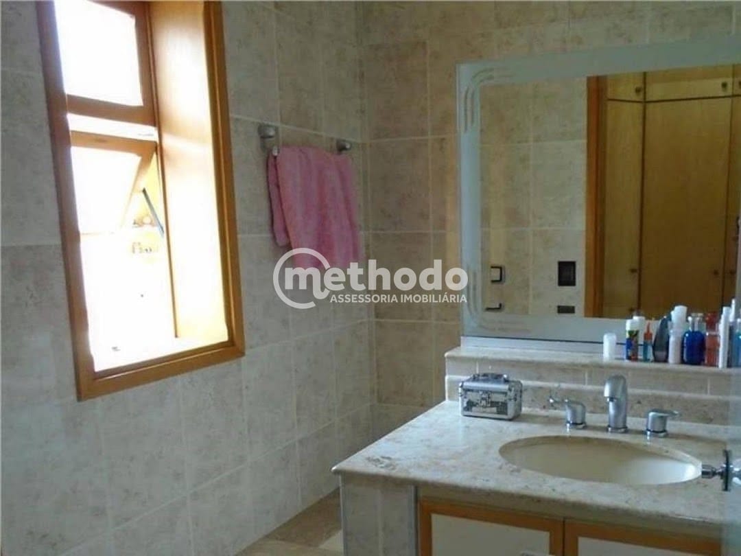 Casa, 3 quartos, 270 m² - Foto 10