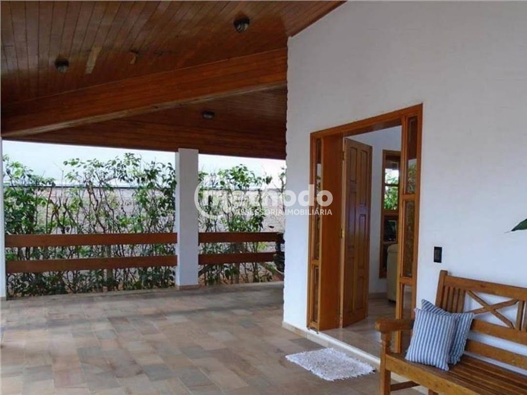 Casa, 3 quartos, 270 m² - Foto 4