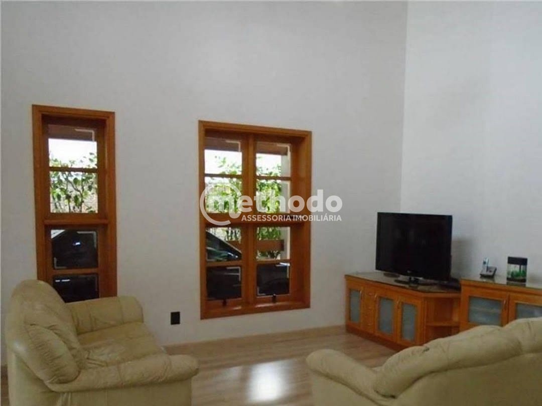 Casa, 3 quartos, 270 m² - Foto 6