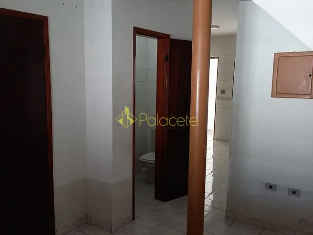 Casa 3 quartos e 2 banheiros, à venda, no bairro Jardim Boa Vista em Pindamonhangaba