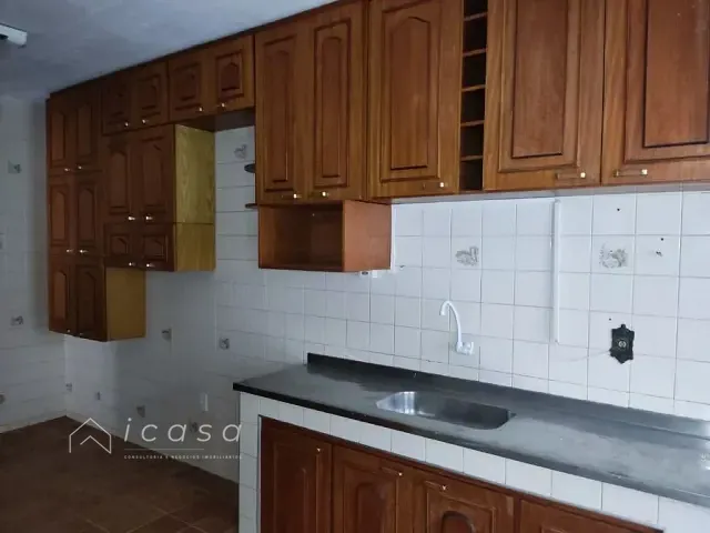 Casa com 225m² 3 quartos e 1 banheiro, à venda, no bairro Bosque dos Eucaliptos em São José dos Campos