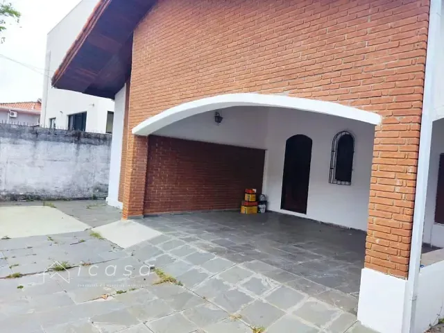 Casa com 225m² 3 quartos e 1 banheiro, à venda, no bairro Bosque dos Eucaliptos em São José dos Campos
