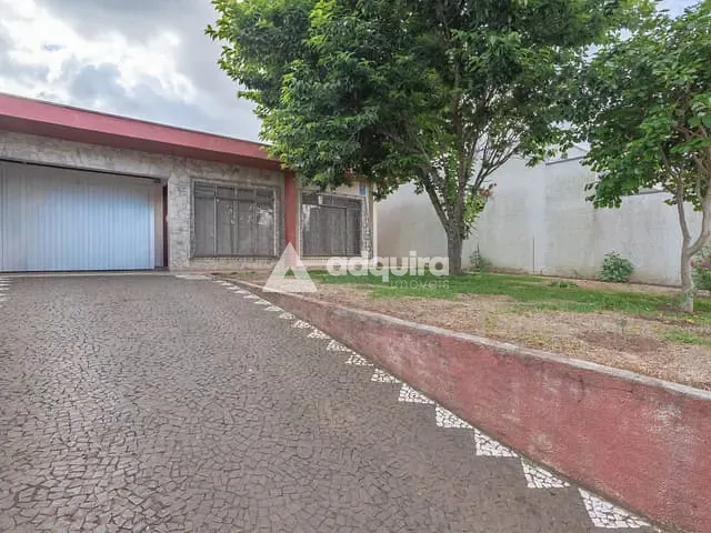Casa com 500m² 3 quartos e 3 banheiros, à venda ou para alugar, no bairro Oficinas em Ponta Grossa