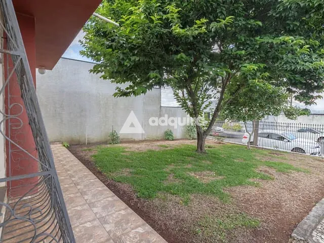 Casa com 500m² 3 quartos e 3 banheiros, à venda ou para alugar, no bairro Oficinas em Ponta Grossa