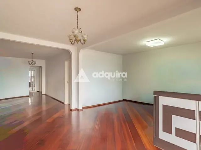 Casa com 500m² 3 quartos e 3 banheiros, à venda ou para alugar, no bairro Oficinas em Ponta Grossa
