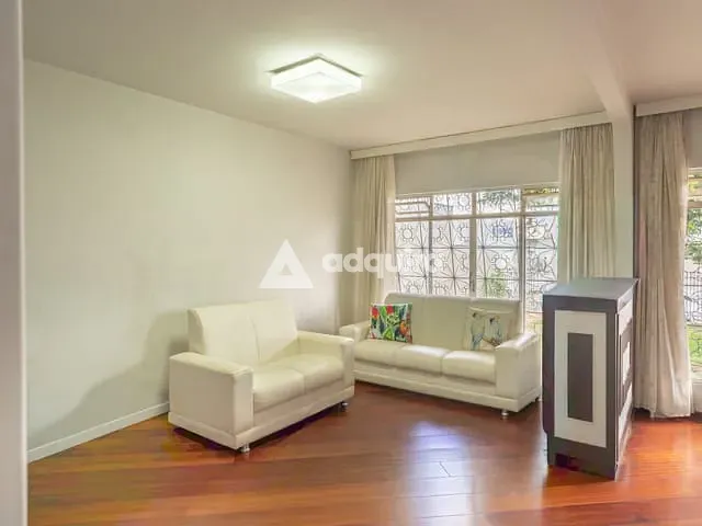 Casa com 500m² 3 quartos e 3 banheiros, à venda ou para alugar, no bairro Oficinas em Ponta Grossa