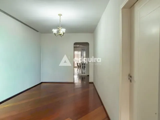 Casa com 500m² 3 quartos e 3 banheiros, à venda ou para alugar, no bairro Oficinas em Ponta Grossa