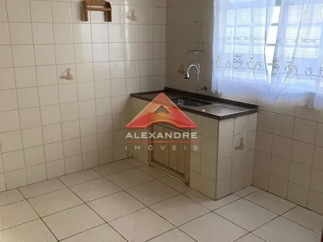 Casa com 125m² 3 quartos e 2 banheiros, à venda, no bairro Jardim Ismênia em São José dos Campos