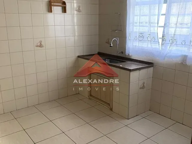 Casa com 125m² 3 quartos e 2 banheiros, à venda, no bairro Jardim Ismênia em São José dos Campos