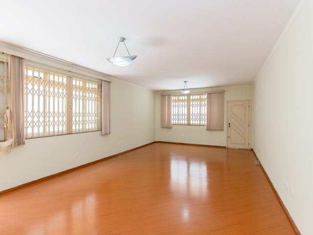 Casa com 720m² 4 quartos e 5 banheiros, à venda, no bairro Planalto Paulista em São Paulo