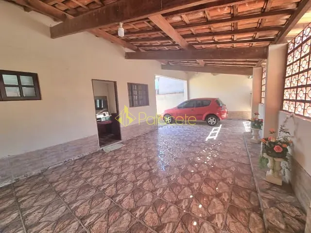 Casa com 380m² 3 quartos e 1 banheiro, à venda, no bairro Pedro Leme em Roseira