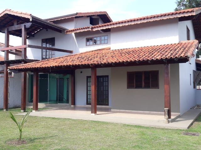Casa com 450m² 3 quartos e 2 banheiros, à venda, no bairro Jardim Residencial Doutor Lessa em Pindamonhangaba