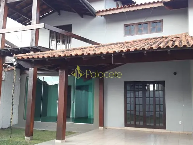 Casa com 450m² 3 quartos e 2 banheiros, à venda, no bairro Jardim Residencial Doutor Lessa em Pindamonhangaba