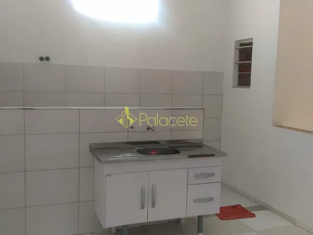 Casa com 212m² 2 quartos e 3 banheiros, à venda, no bairro Residencial Estoril em Taubaté