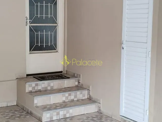 Casa com 212m² 2 quartos e 3 banheiros, à venda, no bairro Residencial Estoril em Taubaté