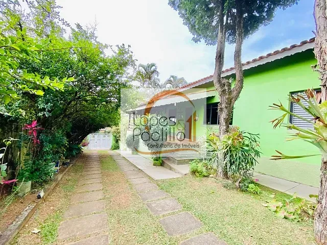 Casa com 800m² 3 quartos e 3 banheiros, à venda, no bairro Jardim dos Pinheiros em Atibaia