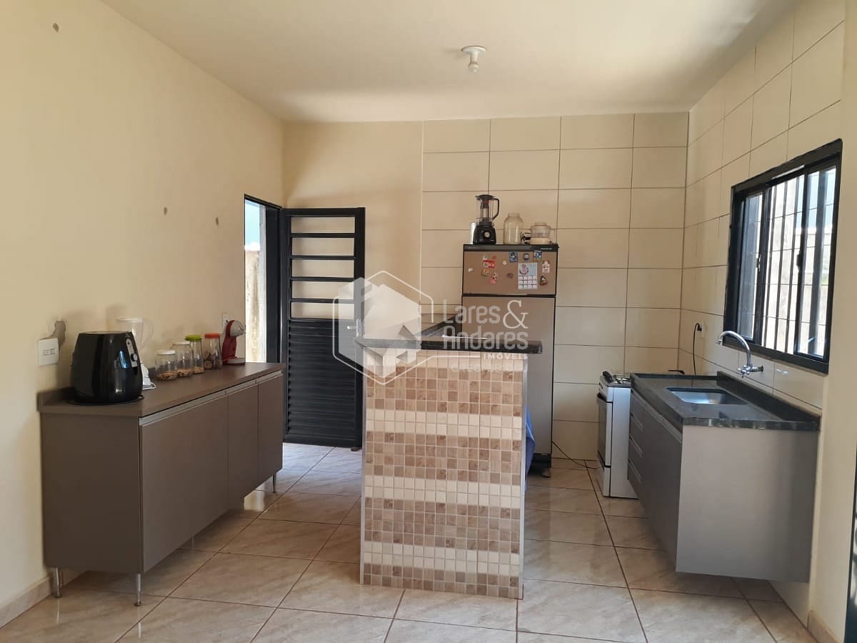 Casa à venda com 3 quartos, 150m² - Foto 4