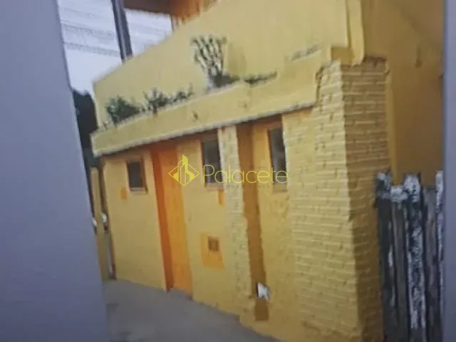 Casa com 76m² 3 quartos e 1 banheiro, à venda, no bairro Vila Abernéssia em Campos Do Jordão