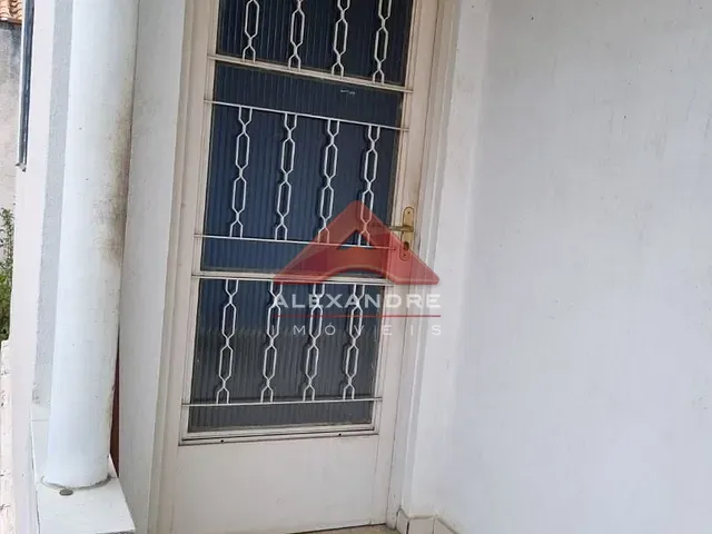 Casa com 275m² 3 quartos e 1 banheiro, à venda, no bairro Jardim Ismênia em São José dos Campos
