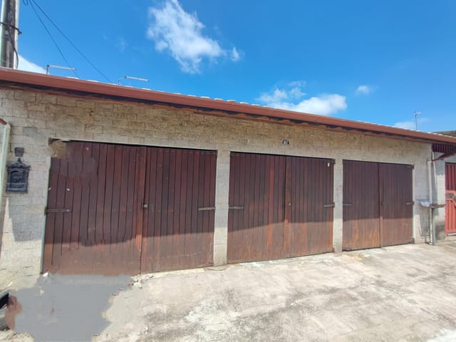 Casa com 190m² 2 quartos e 1 banheiro, à venda, no bairro Residencial Vale das Acácias em Pindamonhangaba
