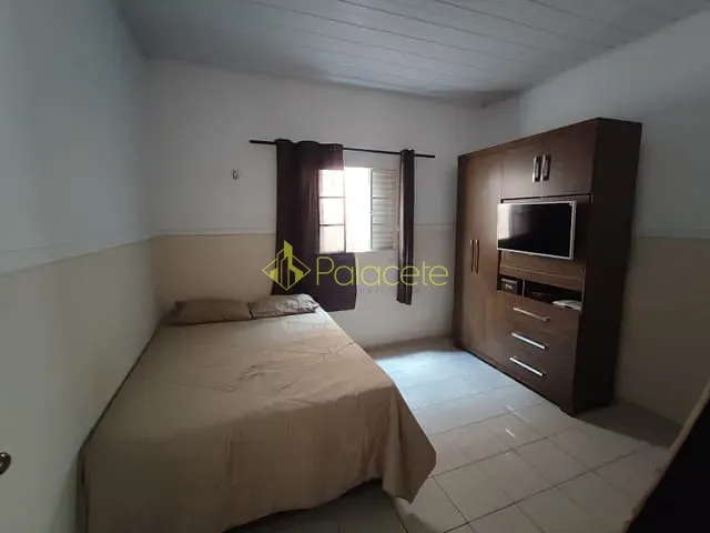 Casa com 190m² 2 quartos e 1 banheiro, à venda, no bairro Residencial Vale das Acácias em Pindamonhangaba