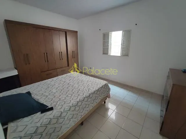 Casa com 190m² 2 quartos e 1 banheiro, à venda, no bairro Residencial Vale das Acácias em Pindamonhangaba