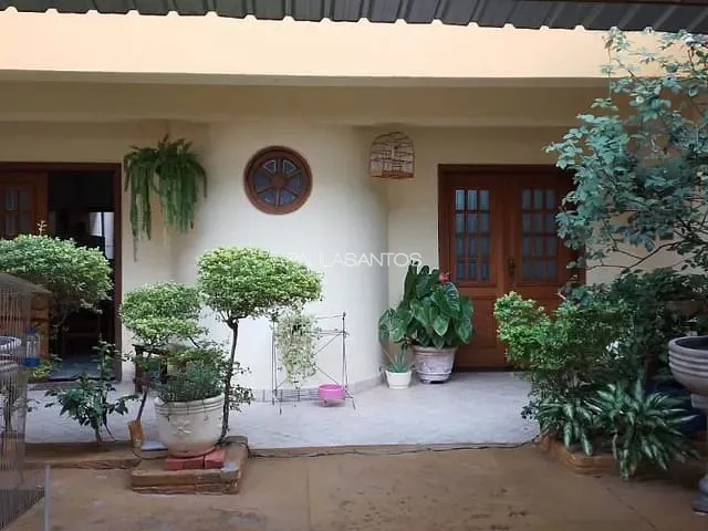 Casa com 300m² 3 quartos e 3 banheiros, à venda, no bairro Wanel Ville em Sorocaba