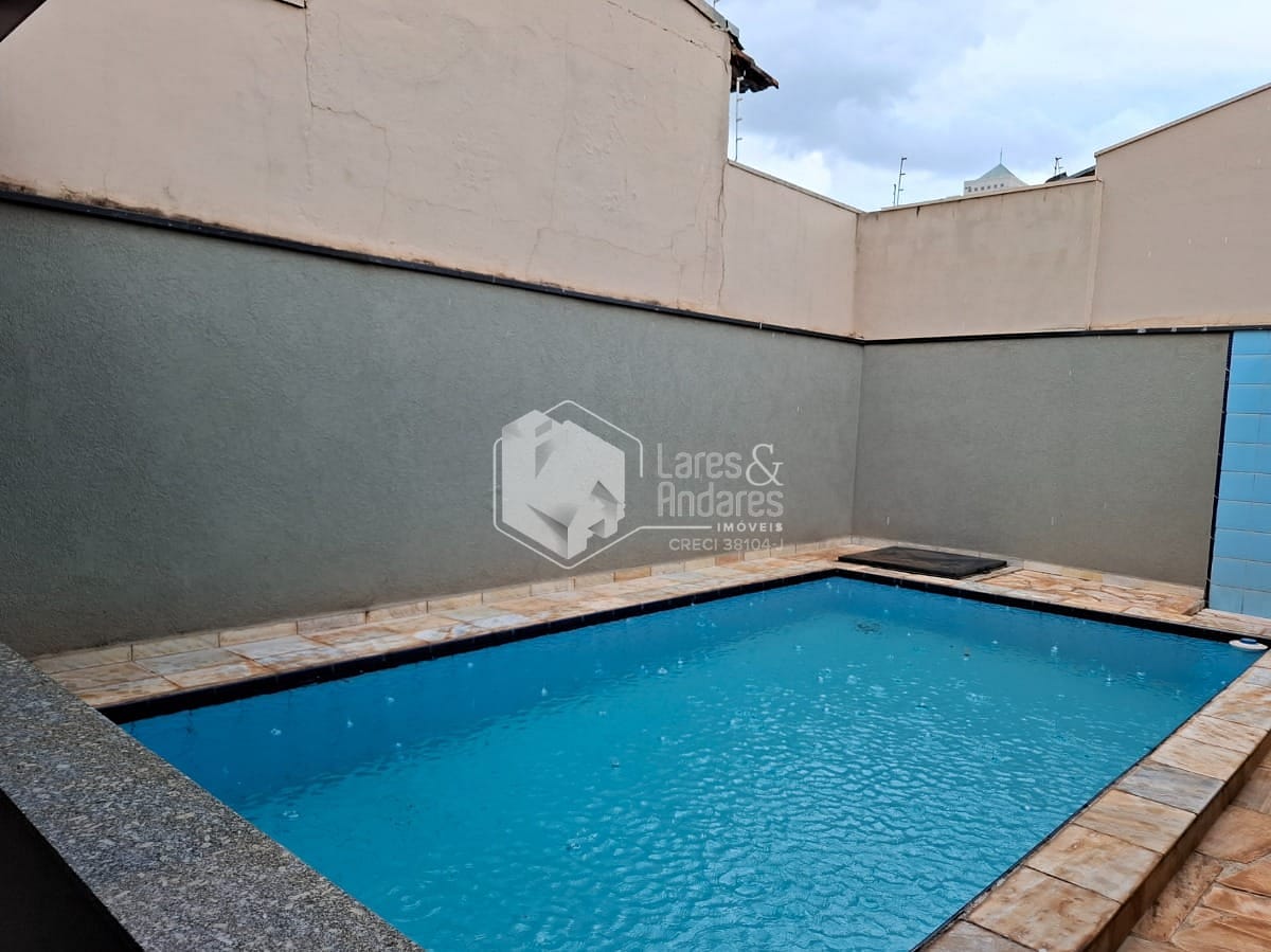 Casa à venda com 3 quartos, 211m² - Foto 33