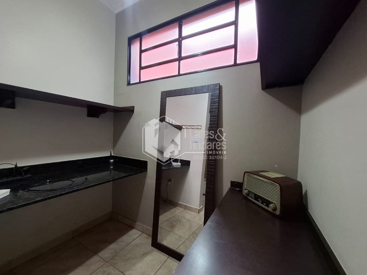 Casa à venda com 3 quartos, 211m² - Foto 17