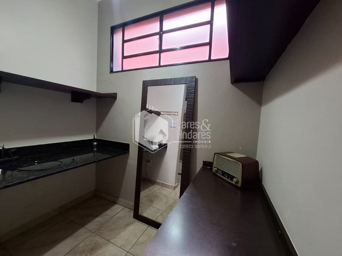 Casa à venda com 3 quartos, 211m² - Foto 18