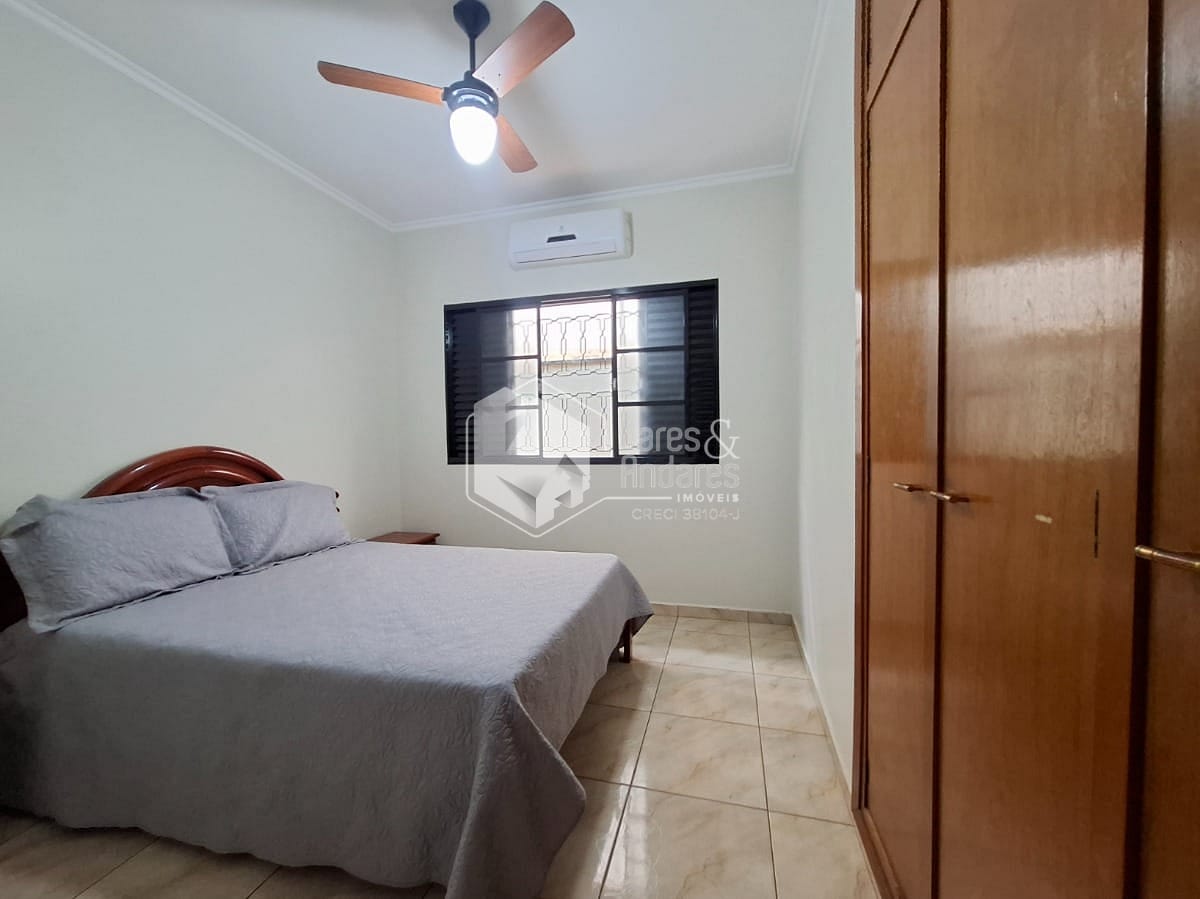 Casa à venda com 3 quartos, 211m² - Foto 12