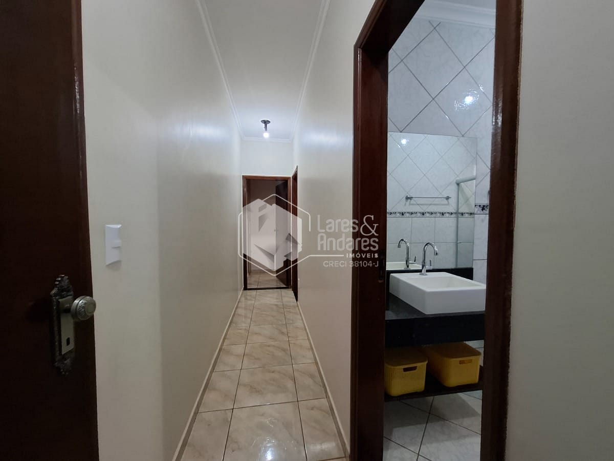 Casa à venda com 3 quartos, 211m² - Foto 13