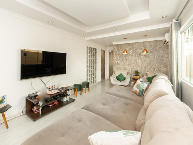 Casa com 250m² 4 quartos e 6 banheiros, à venda, no bairro Jardim Virginia Bianca em São Paulo