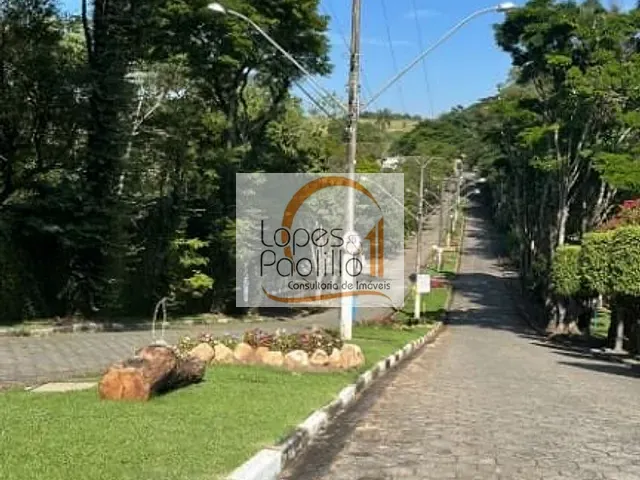 Casa com 570m² 4 quartos e 3 banheiros, à venda, no bairro Condomínio Portal das Hortências em Atibaia