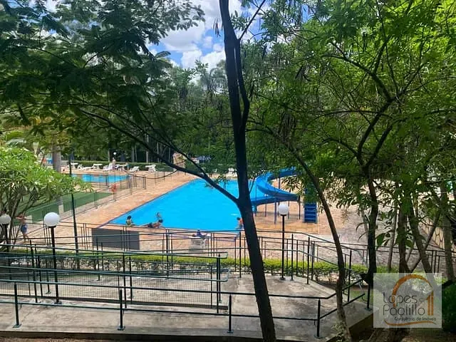 Casa com 570m² 4 quartos e 3 banheiros, à venda, no bairro Condomínio Portal das Hortências em Atibaia