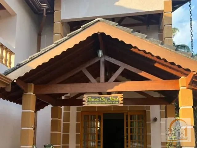 Casa com 570m² 4 quartos e 3 banheiros, à venda, no bairro Condomínio Portal das Hortências em Atibaia