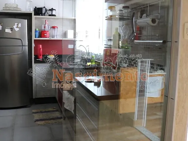 Casa com 237m², à venda, no bairro Jardim Califórnia em Jacareí