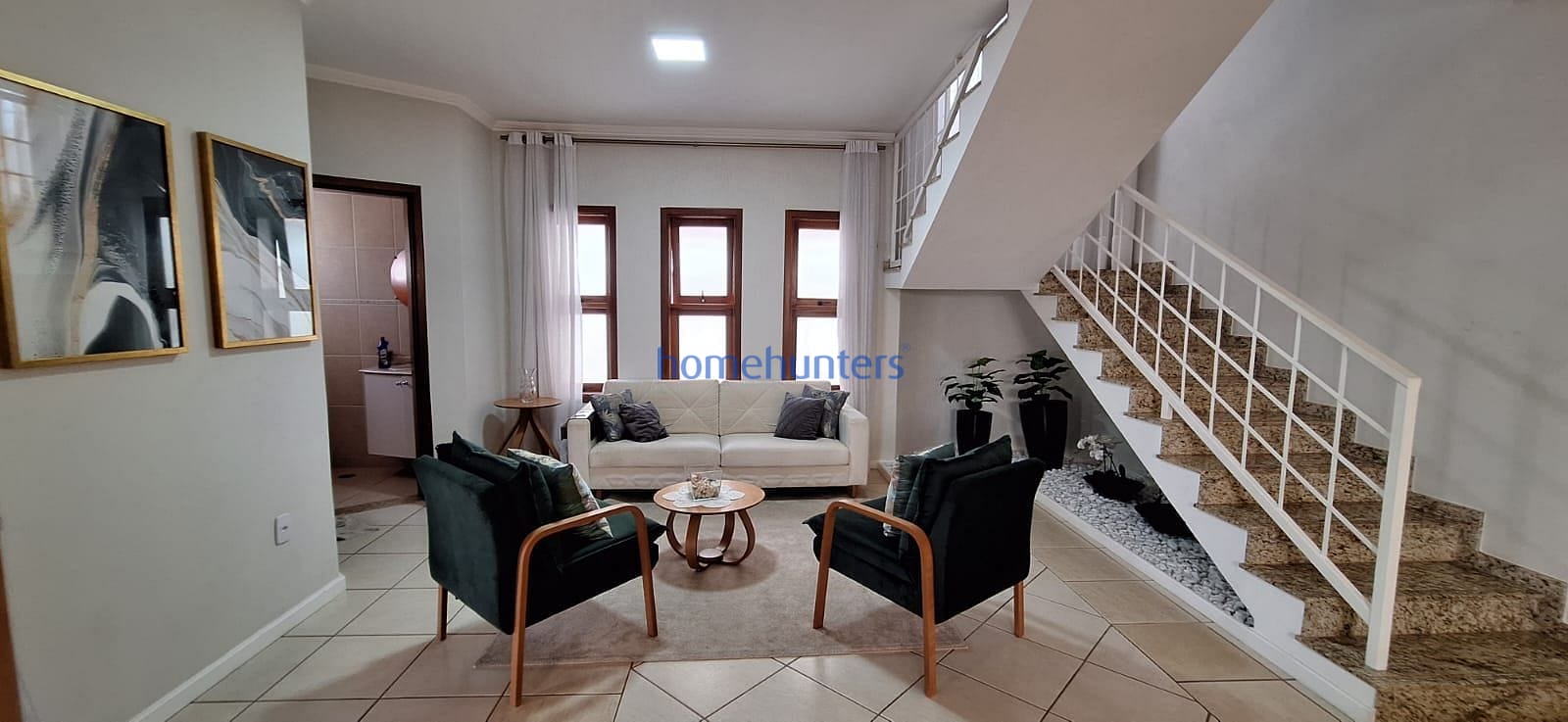 Casa à venda com 3 quartos, 217m² - Foto 3