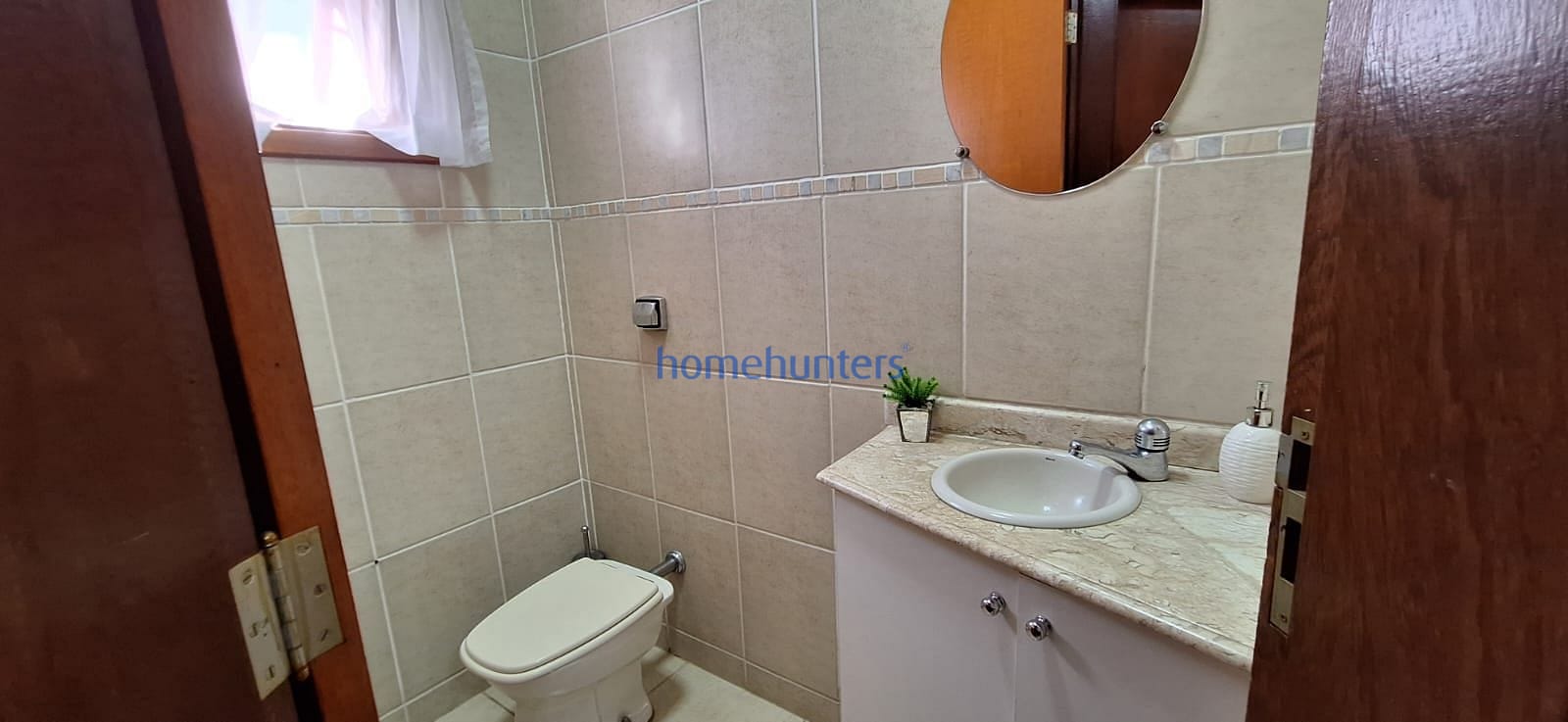 Casa à venda com 3 quartos, 217m² - Foto 4