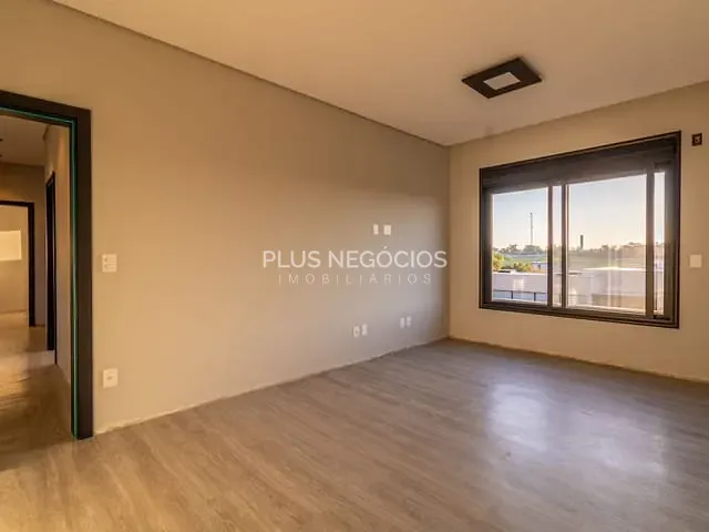 Casa com 1000m² 5 quartos e 6 banheiros, à venda, no bairro Jardim Residencial Saint Patrick em Sorocaba